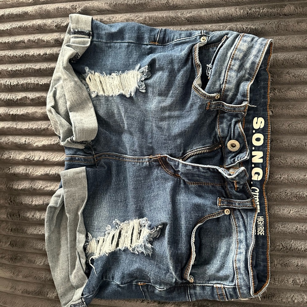 SONG Women's Distressed Blue Jean Shorts
